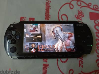 psp 1000+ لعبة80 +شاحن + الكرت8جيجا +بطارية