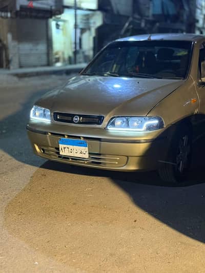 فيات بيترا 2003