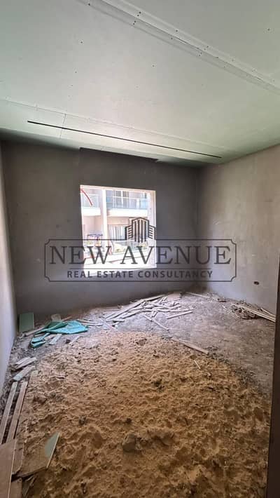 A great opportunity for investment or residential living in one of New Cairo’s premier developments, offered below market price.