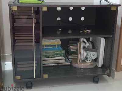 مكتبه