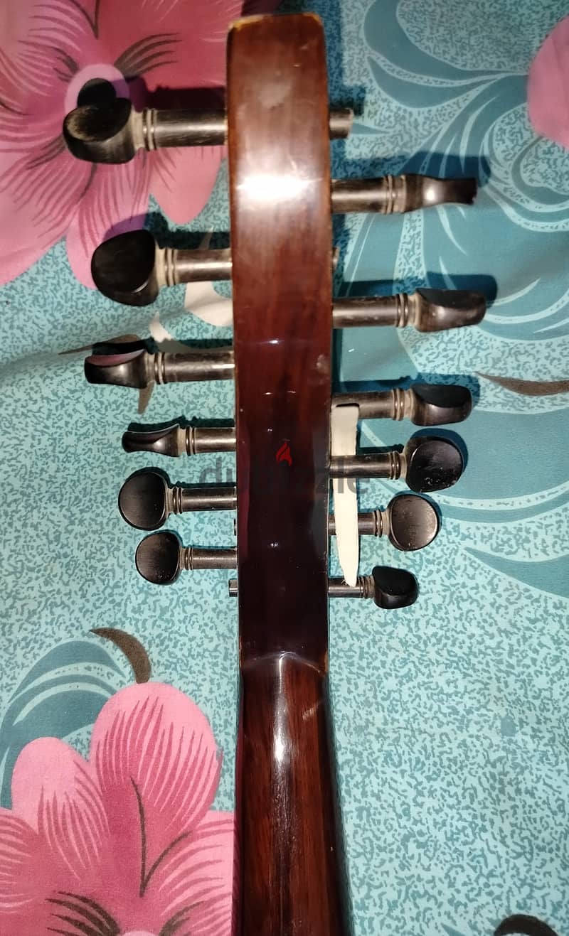 عود . . 8