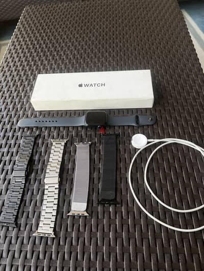 apple watch SE 2nd Gen 44mm midnight black