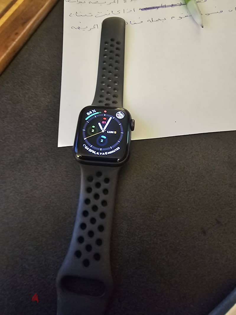 apple watch (Nike Edition) 1