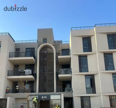 شقة نص تشطيب جاهزه للاستلام بسعر مغري داخل كمبوند ڤاي بجانب بيفيرلي