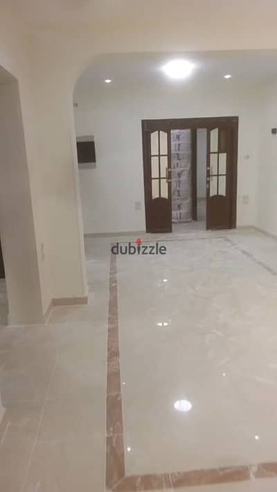 Office for rent on the branches of Al-Nuzhah Street, ground floor with a private entrance, ultra lux.