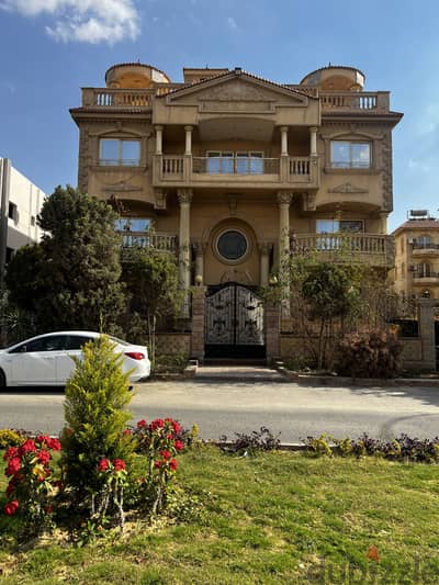 دور كامل في فيلا خاصة
