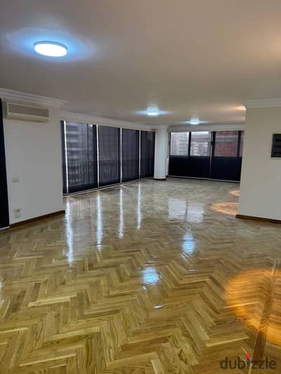 Administrative headquarters for rent with air conditioning and kitchen, distinguished location on Al-Thawra Street, Heliopolis