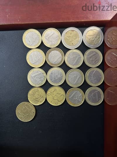 عدد 17 coins يورو بتواريخ مختلفه