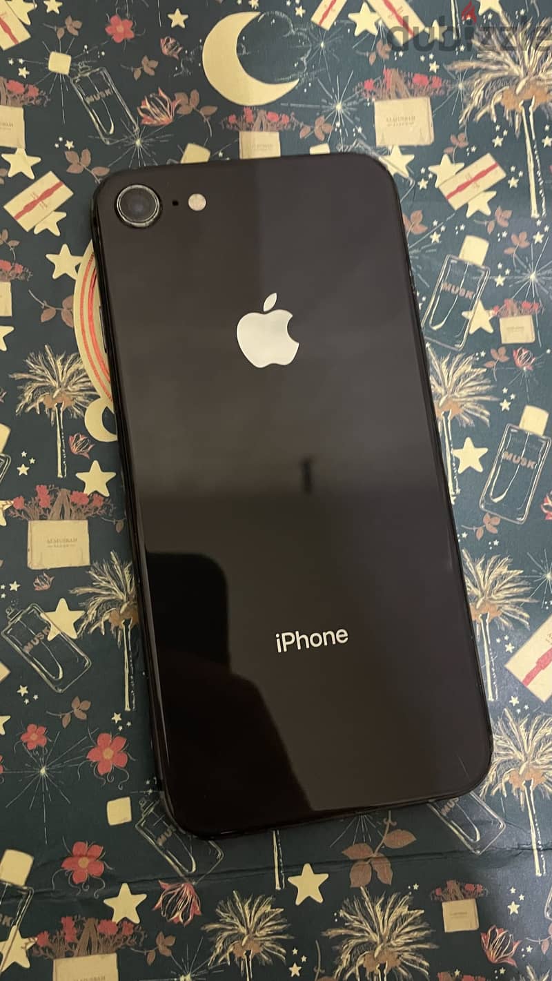 Apple - iPhone 8 1