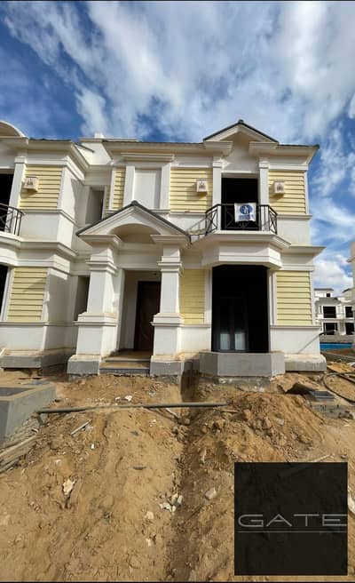 Resale | Townhouse 185m Corner in Mountain View I City October Phase The Lake in a prime location | Immediate delivery old contract