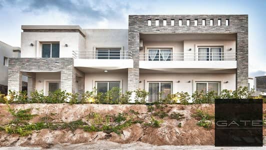 Standalone villa for sale, prime location, direct sea view, ready and fully furnished, in Amwaj Sabbour - Sidi Abdel Rahman - North Coast