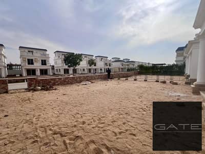 Villa for sale in a prime location within the project, close to all services, ready for immediate occupancy in Mountain View 4 Compound
