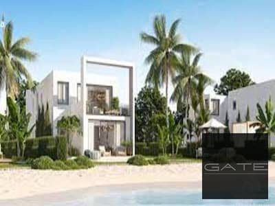 3-bedroom chalet for sale in De Bay, North Coast, kilometer 166, with a direct view of the lagoon and the sea, fully finished and ready for immediate
