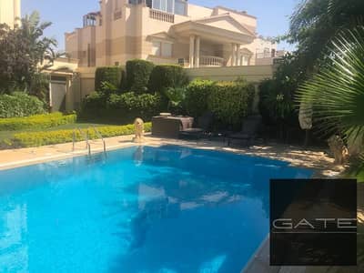 فيلا مستقلة فاخرة للبيع في كمبوند رويال سيتي الشيخ زايد على شارع رئيسي مباشرة تشطيب الترا سوبر لوكس ومساحات نادرة فيلا مستقلة فاخرة للبيع في كمبوند رويال سيتي الشيخ زايد على شارع رئيسي مباشرة تشطيب الترا سوبر لوكس ومساحات نادرة