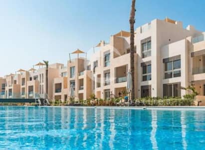 فيلا مستقلة وكبيرة مع حديقة خاصة وتراس مفتوح | 5% دفعة أولى فقط | خطة سداد ممتدة