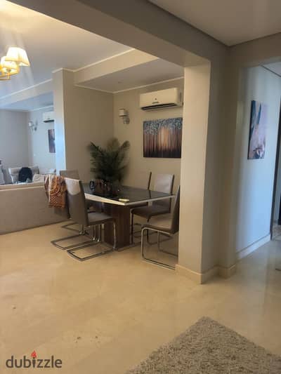 فرصة مميزة لامتلاك شقة فاخرة في مشروع Uptown Cairo.