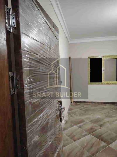 شقه للايجار في البنفسج عمارات  التجمع الاول  بجوار ويتر واي   المساحة 220متر  دور رابع باسنسير   3غرف منهم غرفة ماستر  3حمام  ريسبشن كبير  مطبخ  موقع مميز