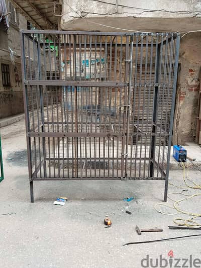 عشه فراخ حديد