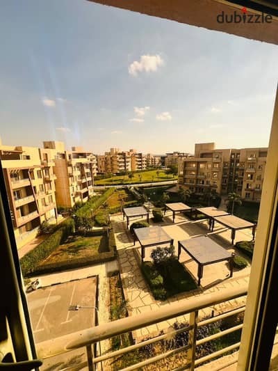 روف لقطه للايجار بالمطبخ والتكييفات موقع متميز بوصال فيوز