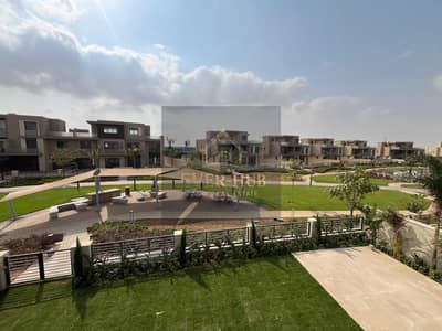 فيلا للإيجار في كمبوند  ذا إستيتس سوديك  the estates sodic  مساحة الأرض ٥٠٠ متر   مساحة المبانى ٣٥٠ متر  ٣ غرف نوم  اسانسير  مطبخ مجهز بالأجهزة  تكيفا