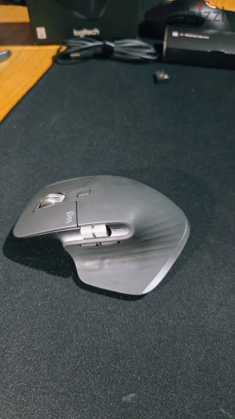 Logitech MX master 3s usb wireless 3