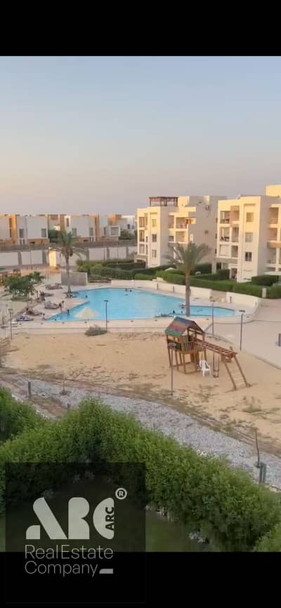 شاليه للبيع ف امواج المرحله الفندقيه غرفتين واتنين حمام علي حمام السباحه دايركت  مساحتو ١٢٤ متر_marassi North coast