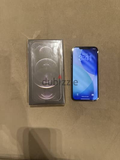 للبيع IPhone 12 Pro Max غير مفتوح زيرو ضريبه 256 GB