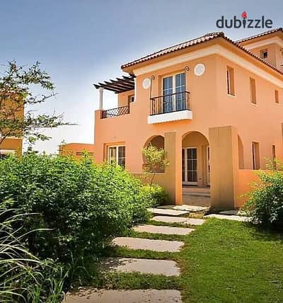 Price reduced for quick sale: Standalone villa, immediate occupancy, 375 sq m, 5 bedrooms, prime location with landscape view in Hyde Park, Fifth Sett