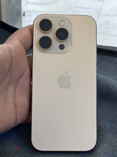آبل - آيفون 16 برو