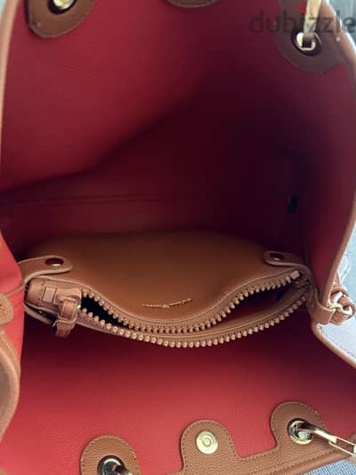 very big camel bag