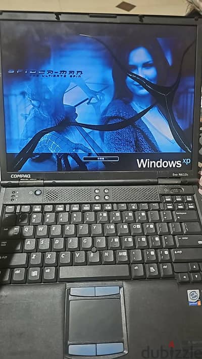 لاب توب نوع قديم Compaq Evo N610c