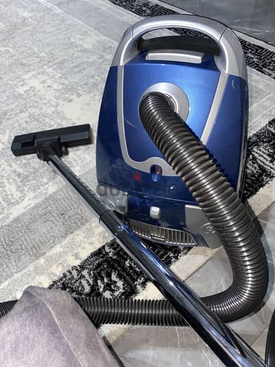 مكنسة كهربائية/ جولدن هاوس 2200 W