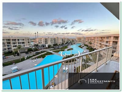 Ground floor chalet with garden for sale, fully furnished, overlooking the swimming pool in Marassi Marina West, North Coast - below market price