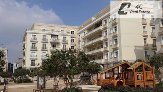 Apartment for sale under market price 2 bedrooms fully finished ready to move open view landscape very prime location in Hyde Park New Cairo