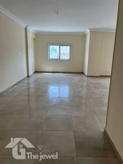 Apartment for Rent | 240 SQM | 1st Floor | Master Bedroom | Directly on North 90th Street | Banafsg Buildings