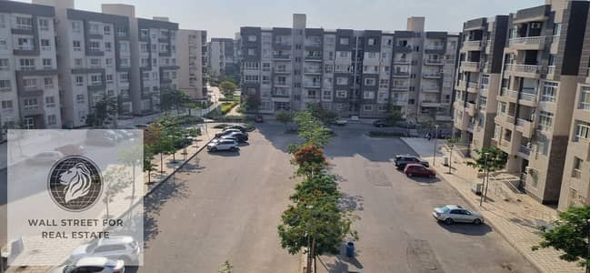 apartment 107m for sale in madinaty B12 with lowest price near services area