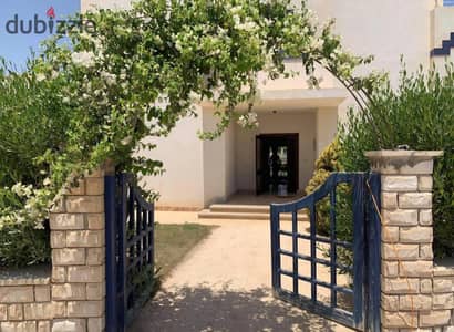فيلا استاندا لون ريسيل للبيع متشطبه ومفروشه بالكامل جاهزه علي الاستلام والمعاينه في قريه Ghazala bay