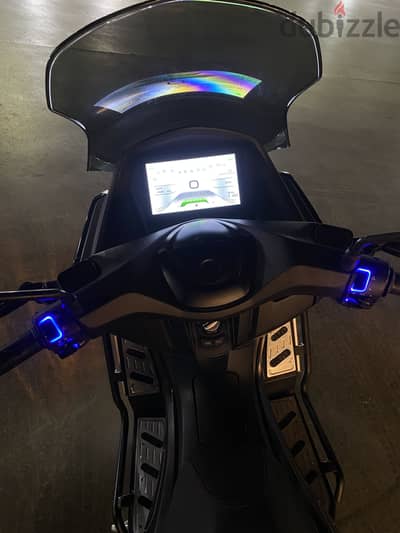 Max 200