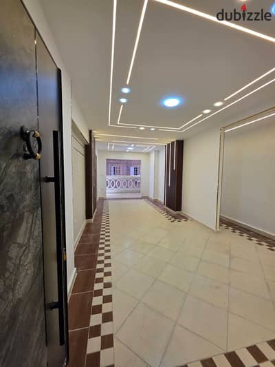 Apartment for sale in Miami, between Abu Al-Arab Street and Al-Arman Street. 130 sq. m. , 4th floor. Asking price: 3.2 million. Contact by phone or Wha