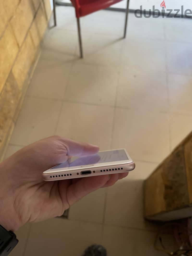 Apple - iPhone 7 Plus 3