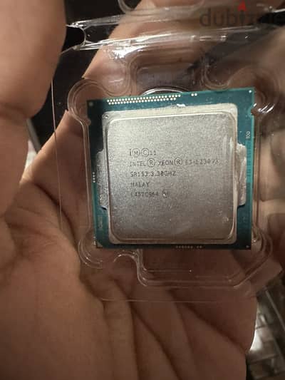 Xeon e3-1230v3 ( i7 4770 )