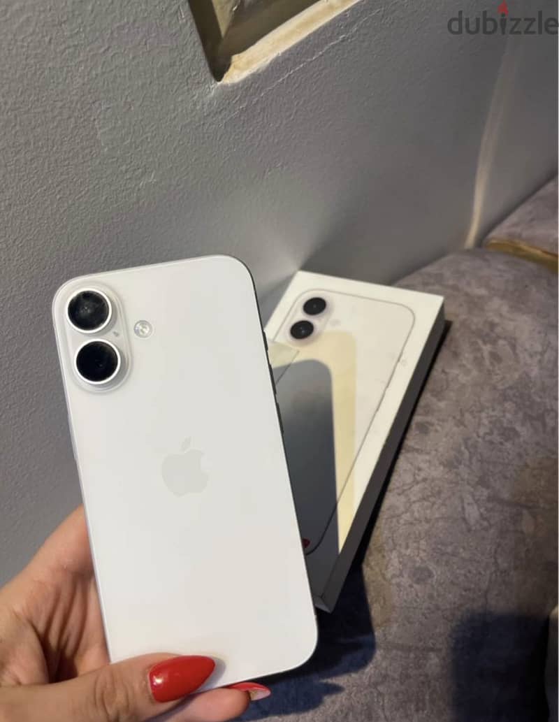Apple - iPhone 16 Plus 2