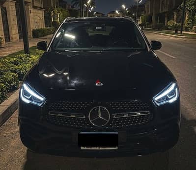 Mercedes-Benz GLA 200 2021