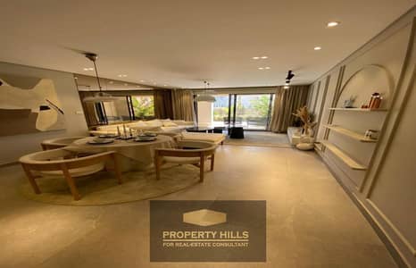 View now Townhouse Immediate Receipt Imam Swan Lake Hassan Allam and next to the wall and in Palm Hills