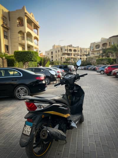 سكوتار st 200 حاله كويسه و ممتازه في تجاريح بسيطه في الفبر