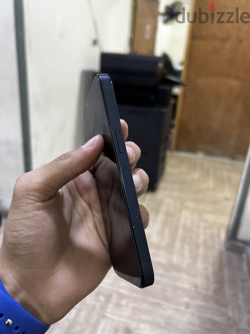 Apple - iPhone 13 1