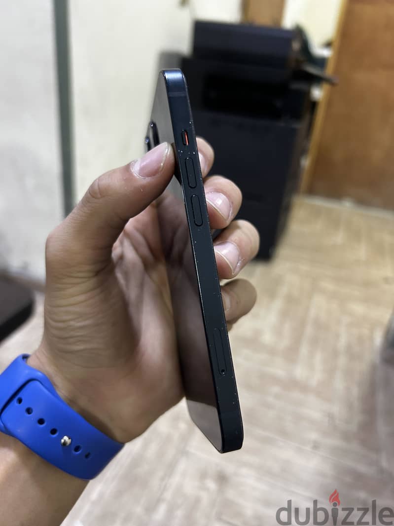 Apple - iPhone 13 5