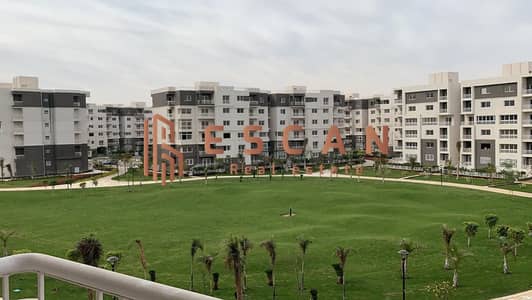 اول سكن للايجار القانون بمدينتي 200 متر دبل فيو جاردن خطوات من الخدمات