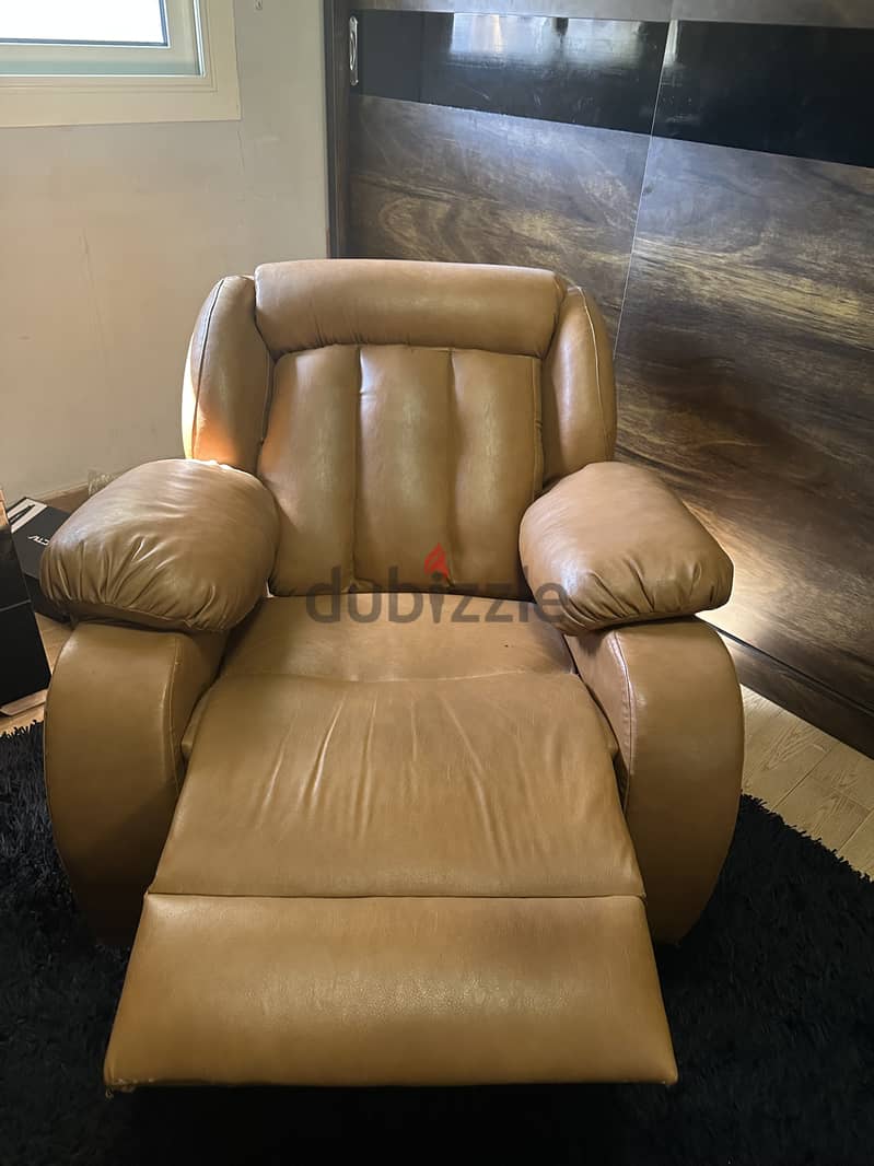 Brown learher lazyboy 1