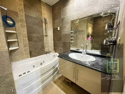 For sale, a 200m apartment with high finishing in the most upscale neighborhoods of Sheikh Zayed, the ninth villas district on the main street.